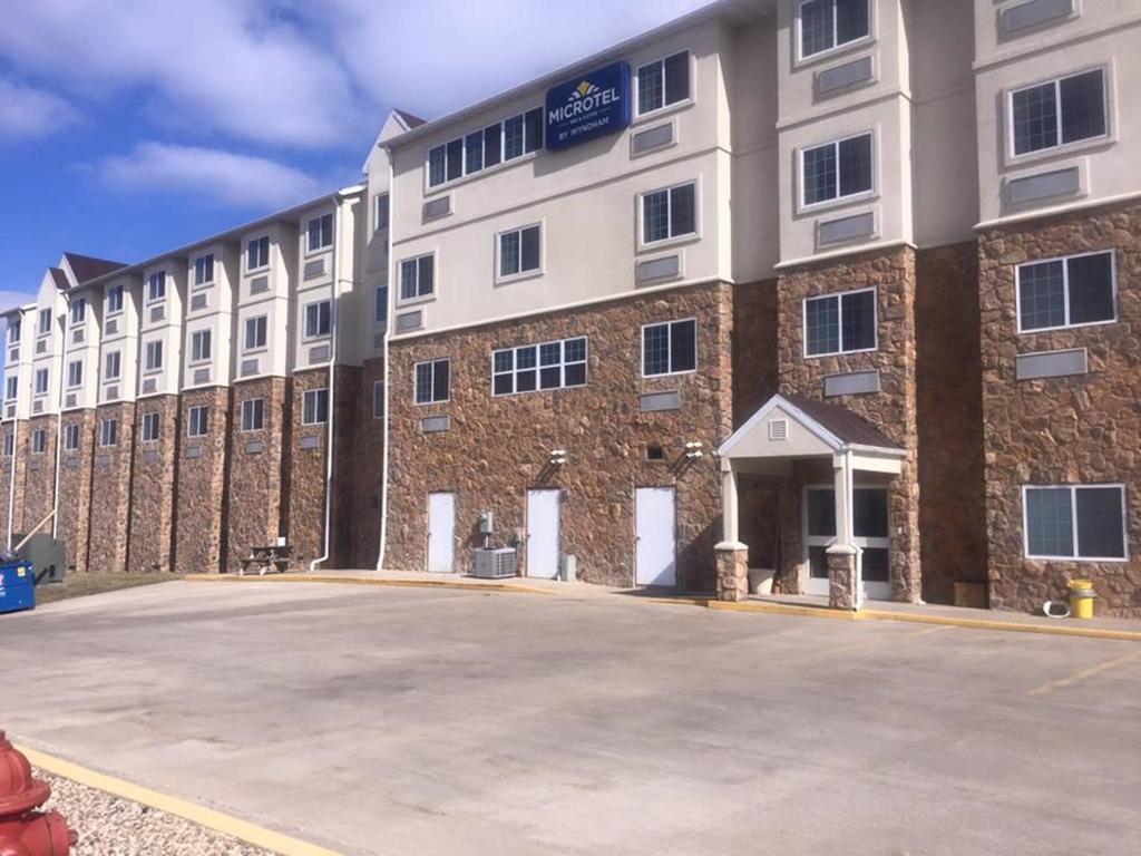 Microtel & By Wyndham Downtown - River Area Hotel