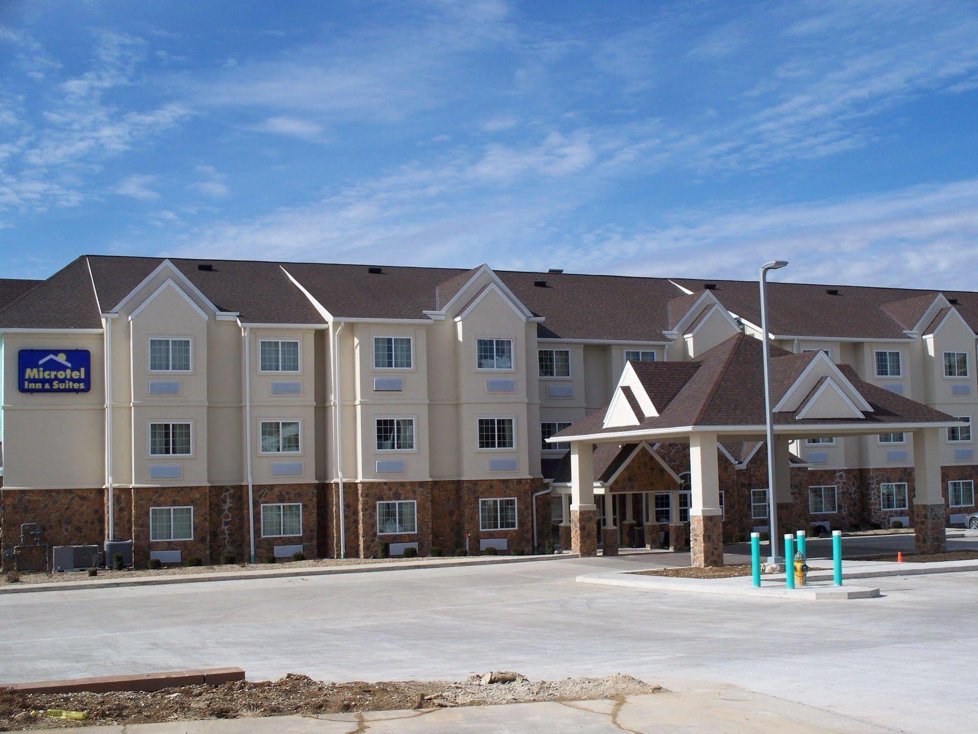 Microtel & By Wyndham Downtown - River Area Hotel