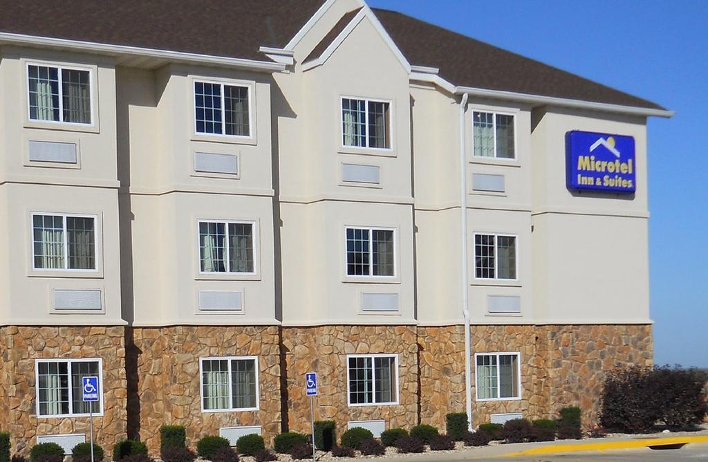 Microtel & By Wyndham Downtown - River Area Hotel Quincy